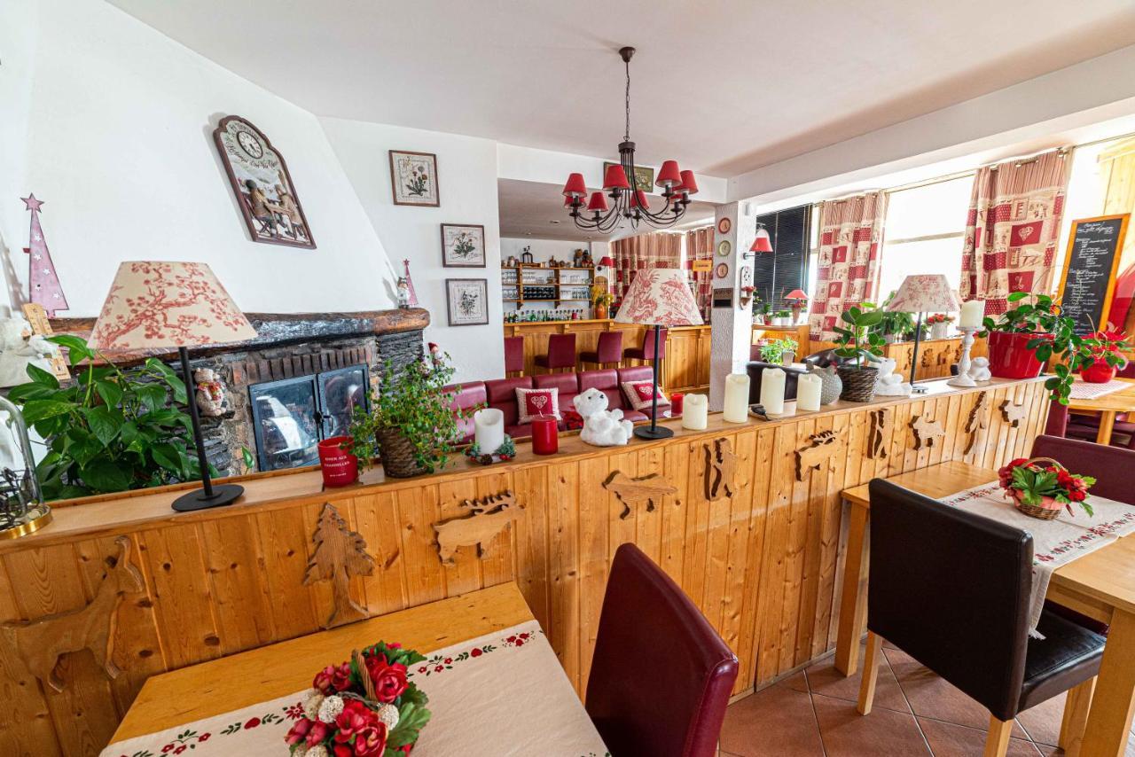 Hotel Restaurant La Source Allos Esterno foto